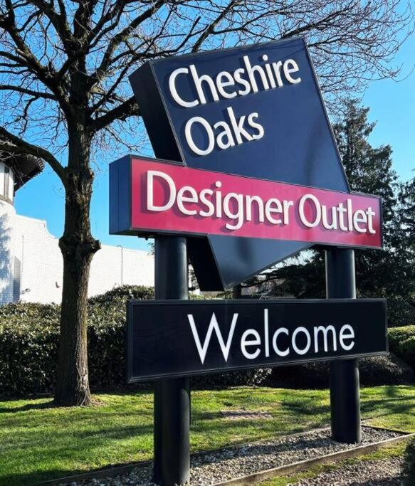 The Beautiful Bungalow Amazing Location For Chester & Zoo Wervin Экстерьер фото